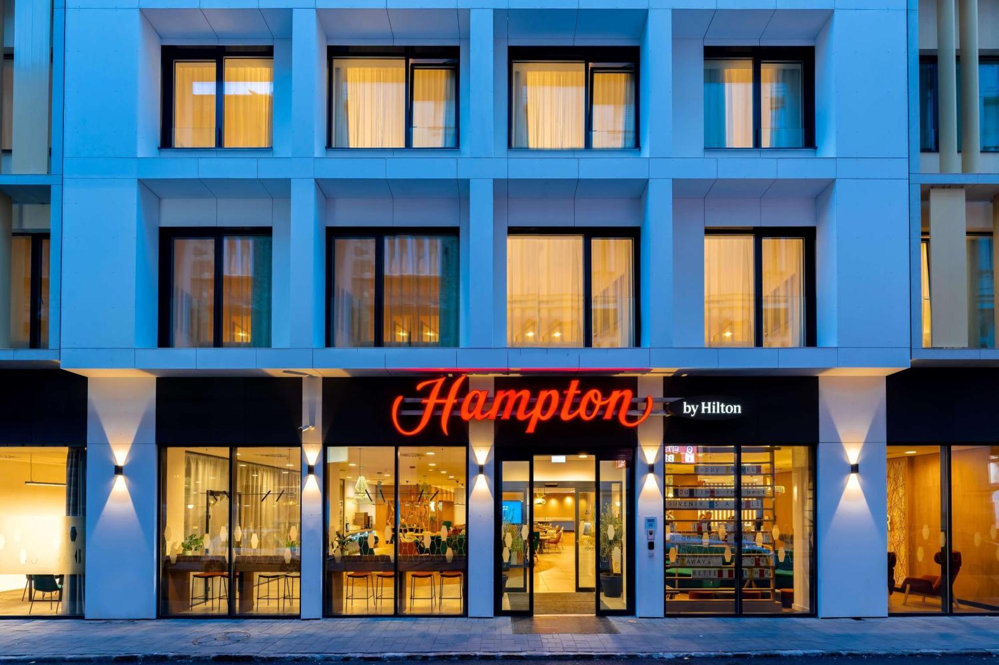 Hampton By Hilton Budapest City Centre Exterior foto
